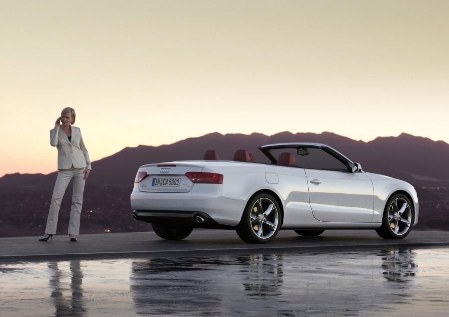  Audi A5 Cabriolet 3.0 TDI 2009 года  (фото 45 из 72)